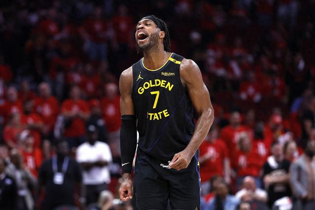 爱游戏体育-关于巴特勒重返赛场，出色发挥首场状态出色，巴塞罗那观众沸腾！的信息